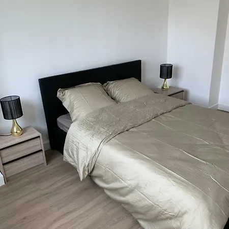La Belle Etoile Centre Apartment *